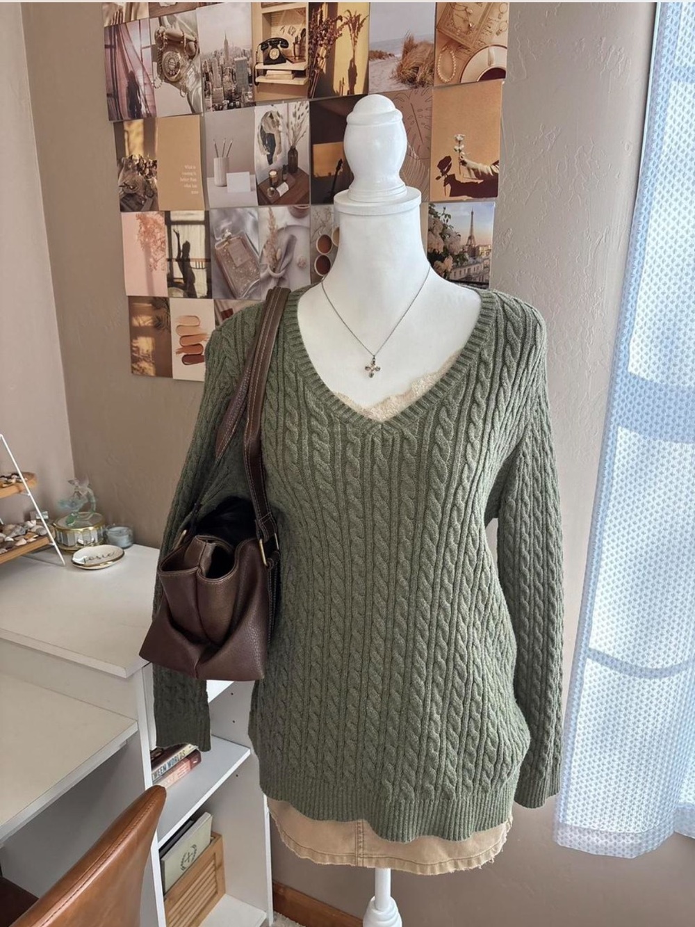 Olive Green Cable Knit V-Neck Sweater
brand~ craft & barrow 
100% cotton